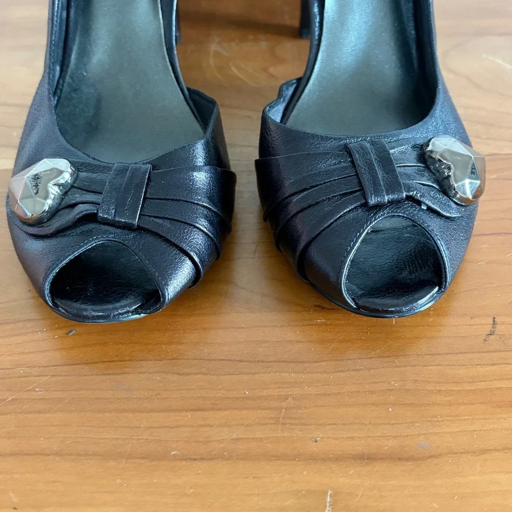 Nine West Black Leather Slingback Peep Toe Heels Silver Hardware Stiletto 10M